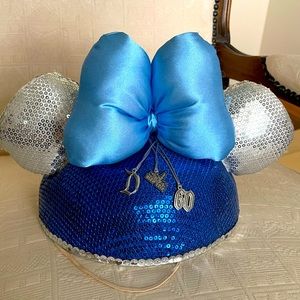 Disneyland 60th anniversary Minnie Mouse ears